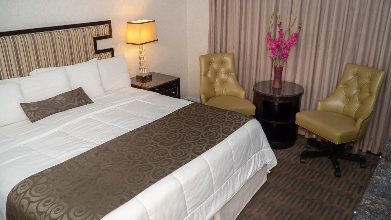 King Room Courtyard View